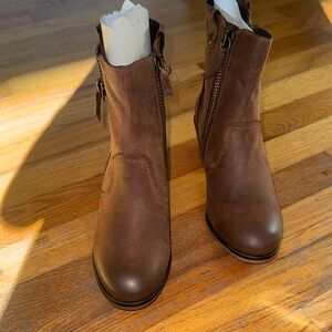 Steve Madden - Wallflower Brown Leather Ankle Boots